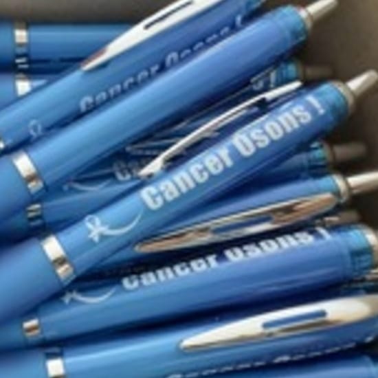 Stylo bille corps bleuté