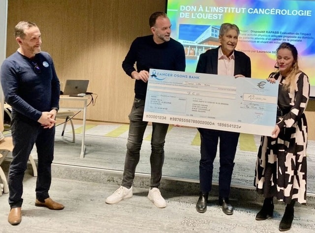 Remise du don de 12 000 € à l'Institut de Cancérologie de l'Ouest